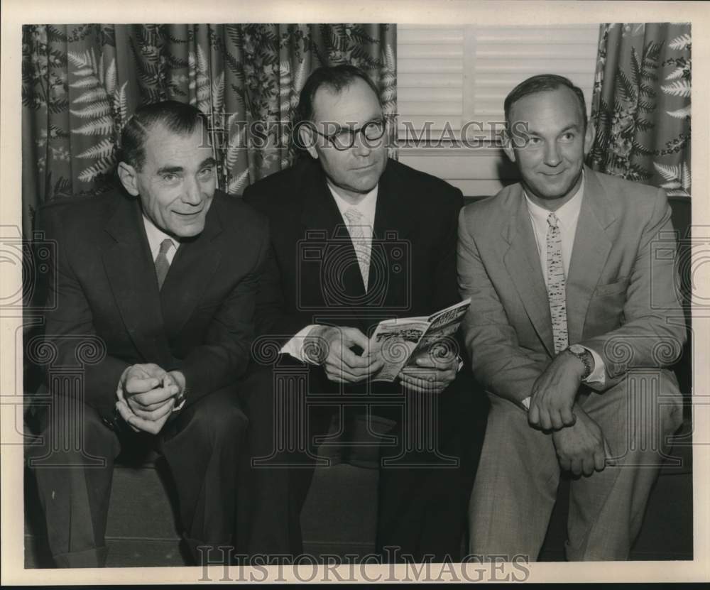 1960 Press Photo Russian delegation visits New Orleans - noc28614