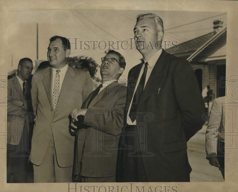 1955 Press Photo I.K. Kozuilia and Gentlemen at Conti & Gelvez Pilot Block
