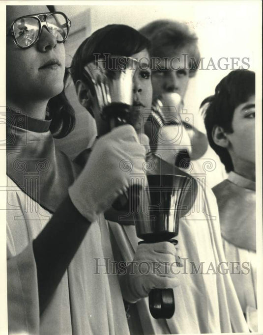 1978 Press Photo Saint Michael's Special School's bell ringers. - noc28827