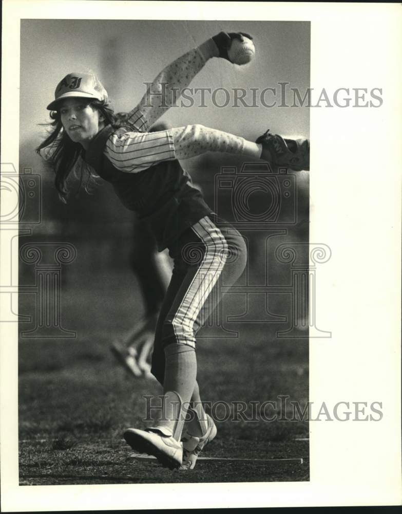 1984 Press Photo Sabrina Peterson, baseball player, in action - noc29235- Historic Images