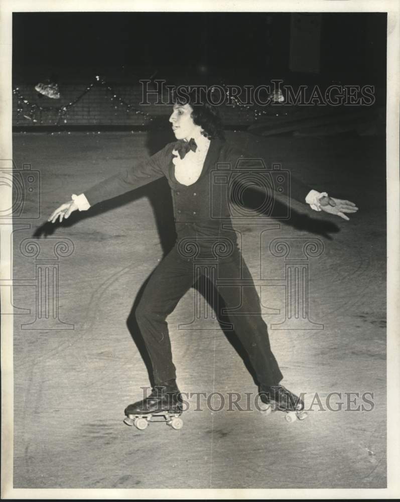 1973 Press Photo Peter Scamardo at Ice Skating at St. Bernard Civic Auditorium- Historic Images