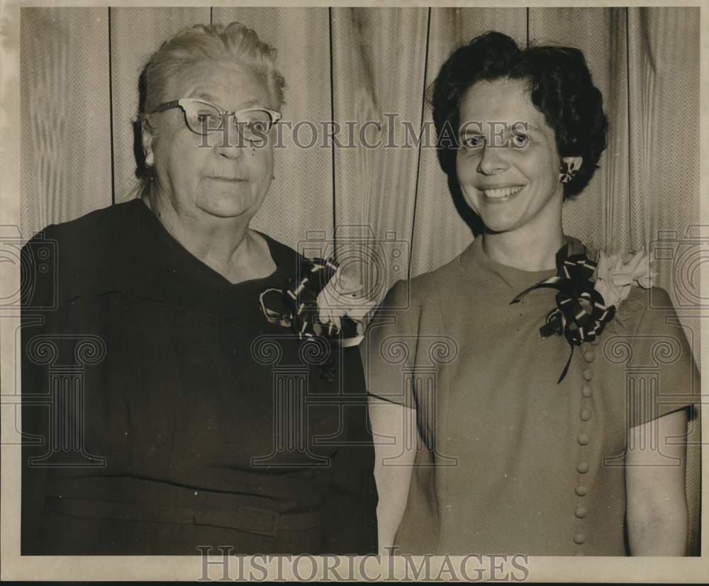 1969 Press Photo Members of Lakeview School Cooperative Club at Milne Street