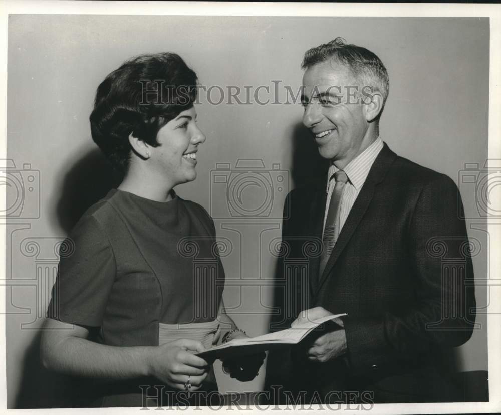 1969 Press Photo Clayton and Valerie Schexnaildre at St. Mary&#39;s Parents&#39; Day