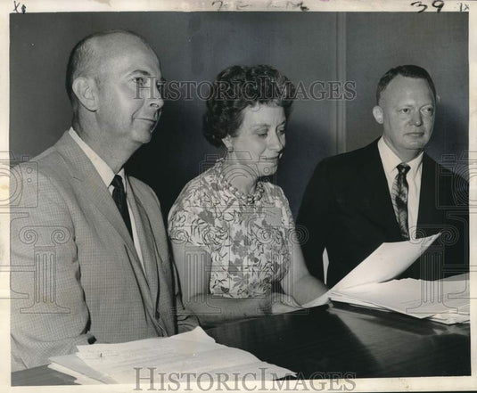 1963 Press Photo Marvin Scheunemann and panelists on occupational health