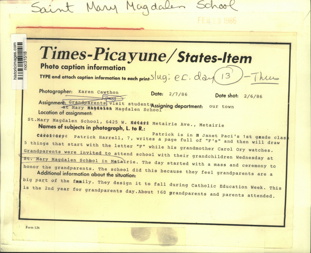 1986 Press Photo Grandparents visit students at St. Mary Magdalen School