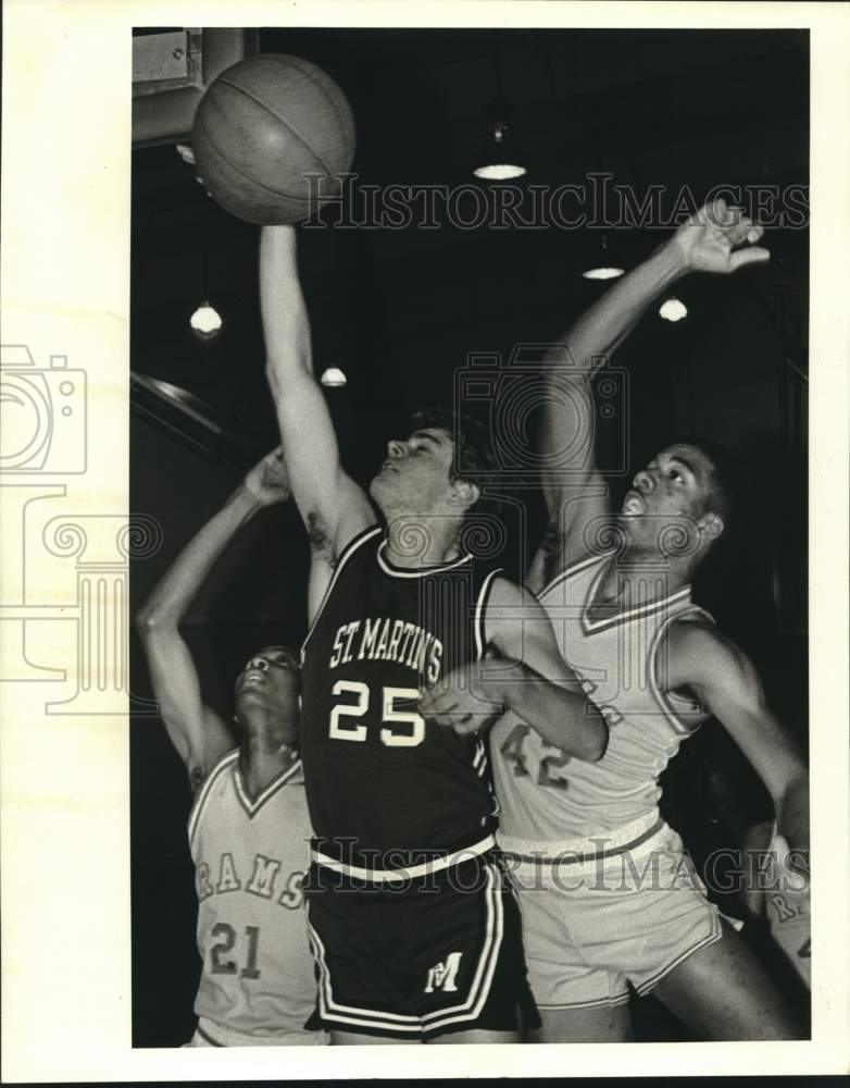 1988 Press Photo St. Martin's Episcopal School Basketball Players in Game- Historic Images