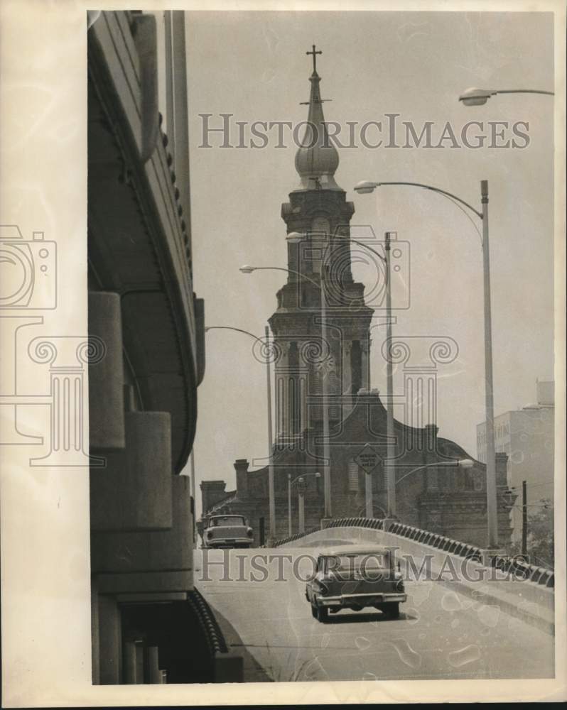 Load image into Gallery viewer, 1962 Press Photo Road beside St. John the Baptist Church - noc31998
