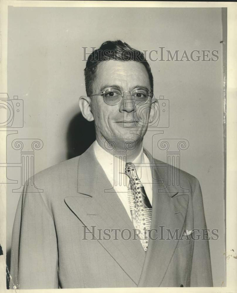 Load image into Gallery viewer, 1959 Press Photo Alex E. Ralston Jr. at the election of Jaycees officers
