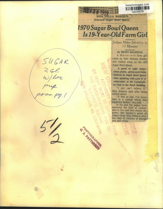 1969 Press Photo Della Roberts selected Sugar Bowl Queen in the Rault Building
