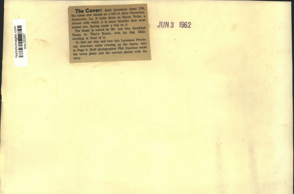 1962 Press Photo Randolph Roane and Mike stroll in front of the Randolph Home