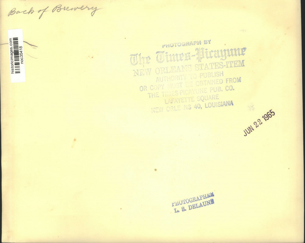 1965 Press Photo Back of Brewery by Train Tracks - noc35418