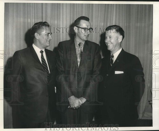 1970 Press Photo Louisiana Petroleum Council - J.H. Brown and Other Members