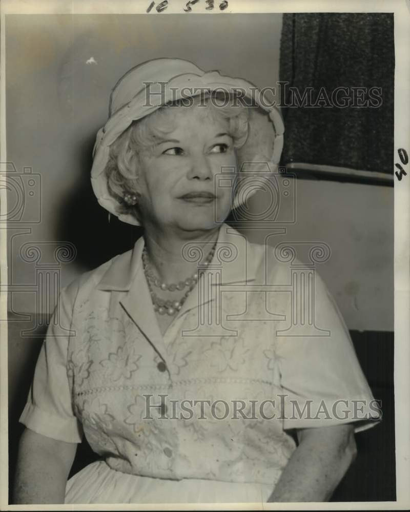 Load image into Gallery viewer, 1962 Press Photo Mrs. M. M. Sanchez, President of The Louisiana Sunshine Society

