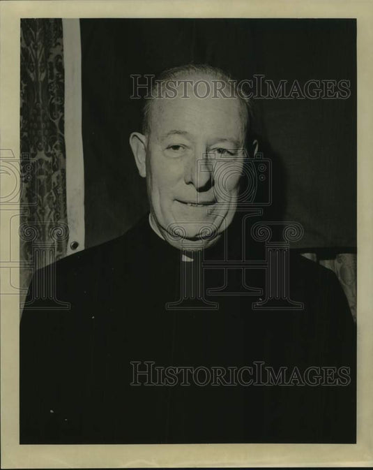 1965 Press Photo Reverend Carl J. Schutten of New Orleans - noc36078