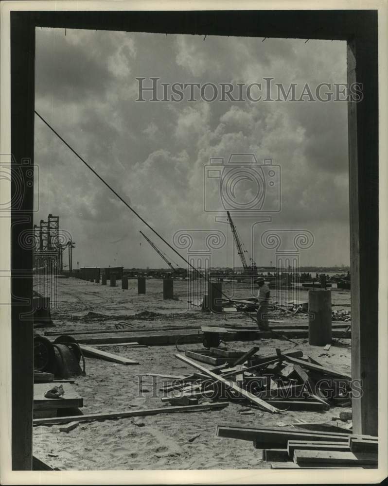 1961 Press Photo Pile of Debris at Nashville Wharf at Port of New Orleans