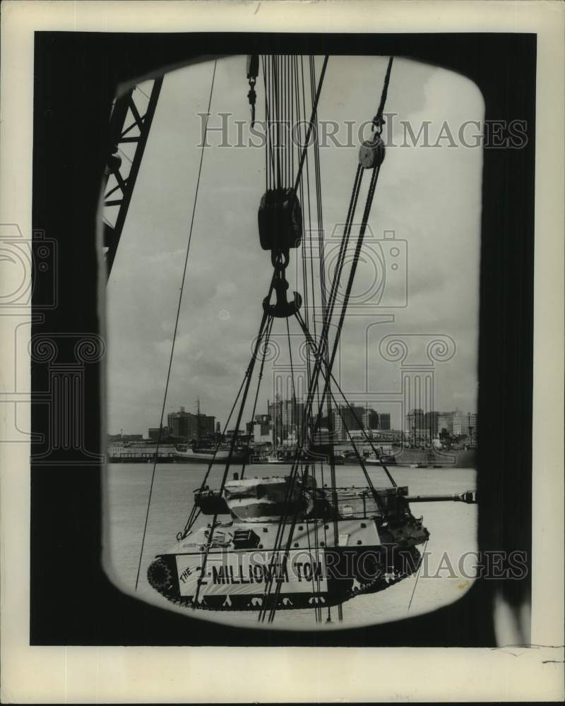 Load image into Gallery viewer, 1951 Press Photo Port of New Orleans view through a ship's window at cargo.
