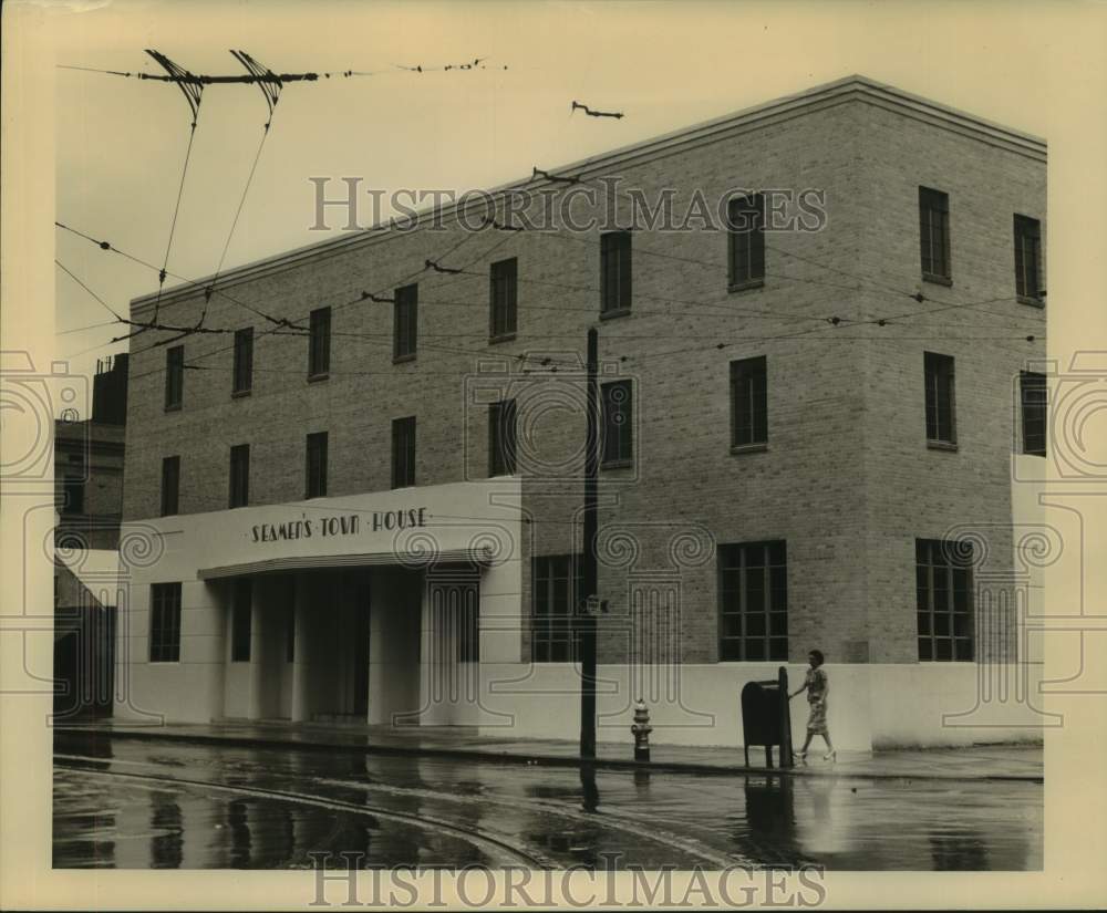 1948 Press Photo Exterior view of Seamen&#39;s Town House building - noc36661