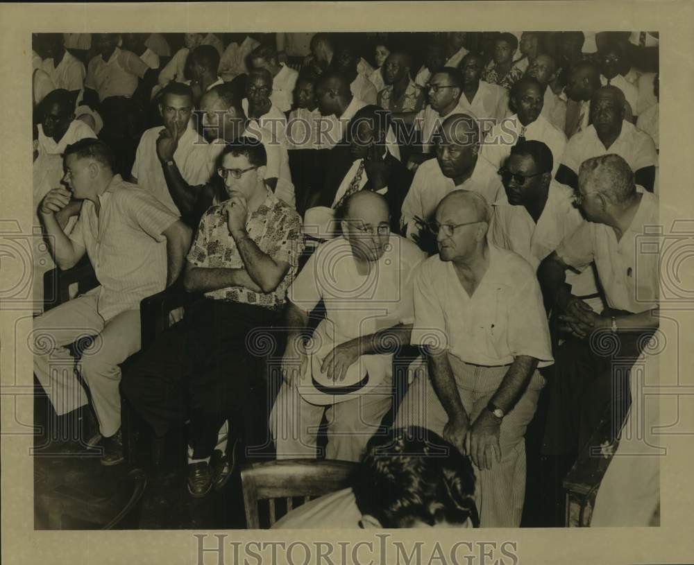 1953 Press Photo Workers in Port of New Orleans - noc36984