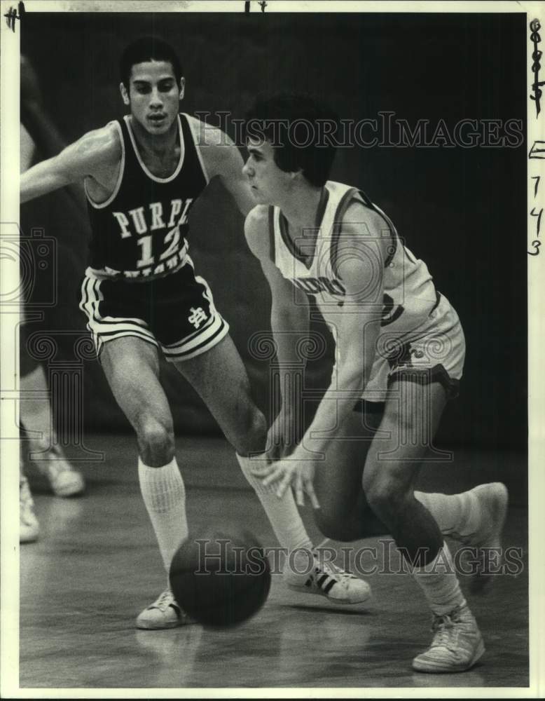 1982 Press Photo Basketball - Kevin Saulny during game - noc37942- Historic Images