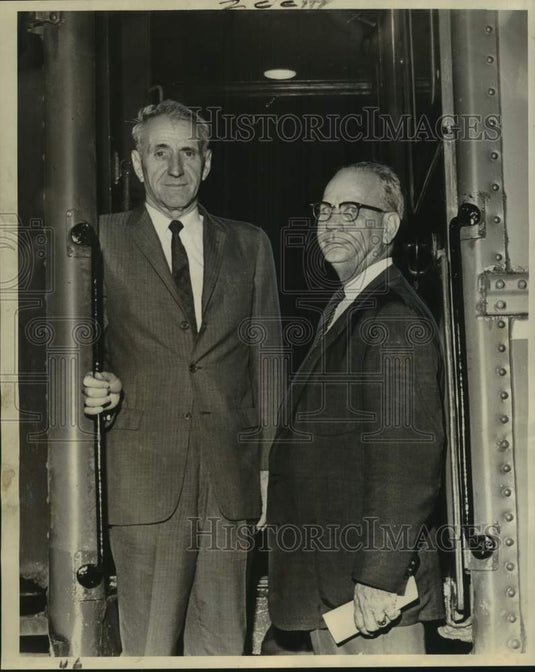 1961 Press Photo W. P. Sevier And H. B. "Joe" Martin, Union Passenger Terminal