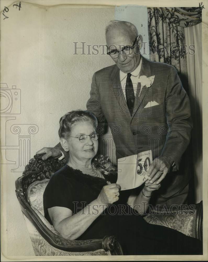 Load image into Gallery viewer, 1963 Press Photo Mr. &amp; Mrs. Charles Zuppardo Celebrate 50th Wedding Anniversary
