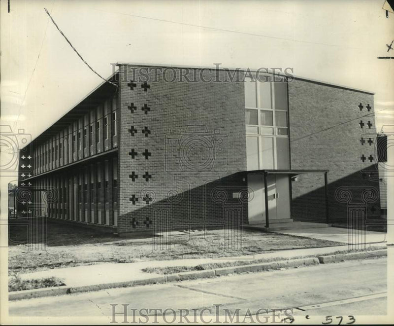 Load image into Gallery viewer, 1961 Press Photo Salem Lutheran Parish House, Gretna, Louisiana - noc38925
