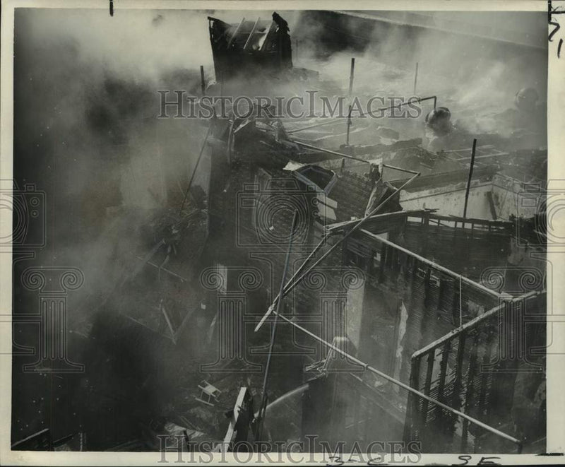 Load image into Gallery viewer, 1968 Press Photo Fire Destroyed the Old Senator Hotel on Dauphine in New Orleans
