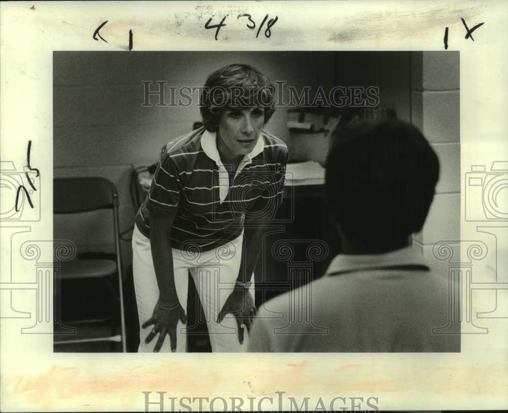 1982 Press Photo YMCA exercise instructor Karen Landry. - noc39361- Historic Images