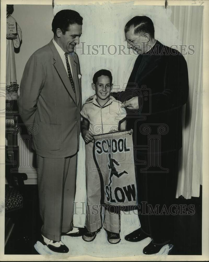 Load image into Gallery viewer, 1955 Press Photo Dr. James F. Redmond with Student and Monsignor Henry C. Bezou
