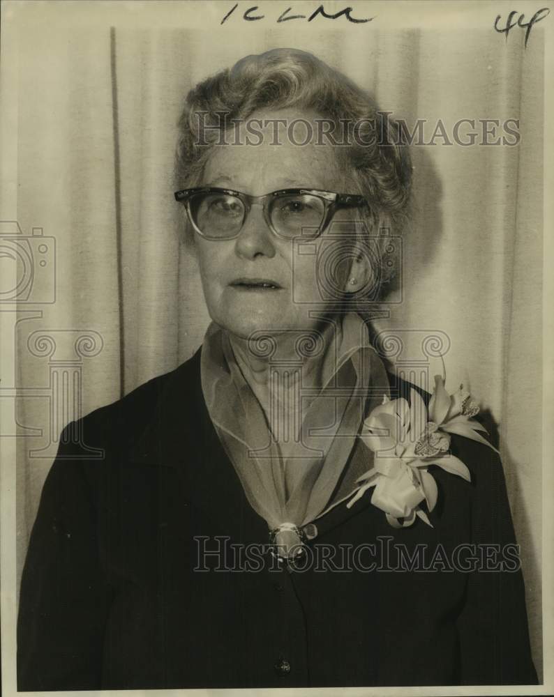 1969 Press Photo New Orleans Public Belt Railroad secretary Anna Sharp retires