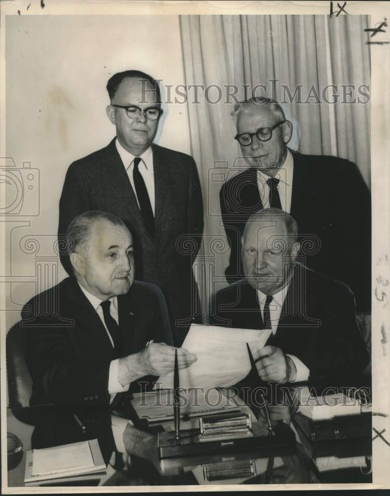 1963 Press Photo Brigadier General Francis A. Wool-Fley and Charity Hospital Men