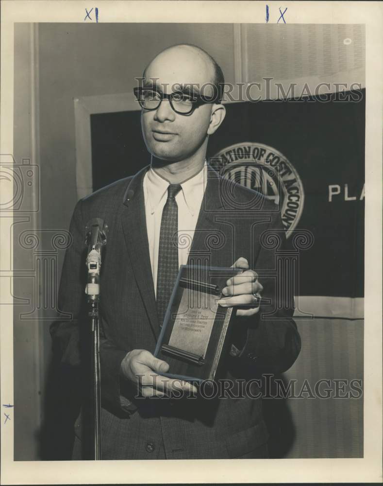 Load image into Gallery viewer, 1965 Press Photo Tulane University - Accounting Professor Stephen A. Zeff
