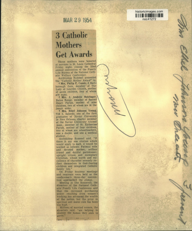 Load image into Gallery viewer, 1954 Press Photo Women Awarded, Catholic Welfare Conference, St. Louis Cathedral

