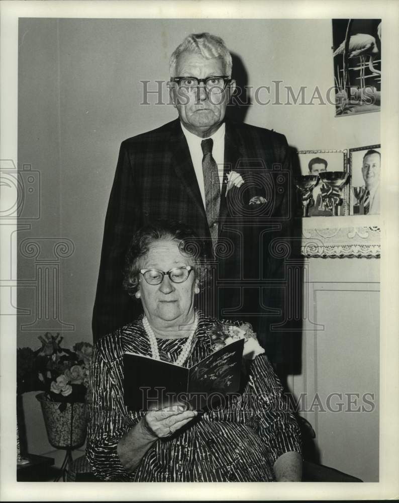 Load image into Gallery viewer, 1967 Press Photo Mr. and Mrs. Bruno Selson celebrate 50th wedding anniversary
