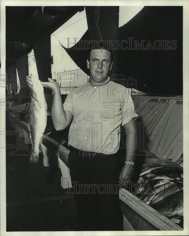 1974 Press Photo Wilfred Seymore of Biloxi shows off fish - noc41852- Historic Images