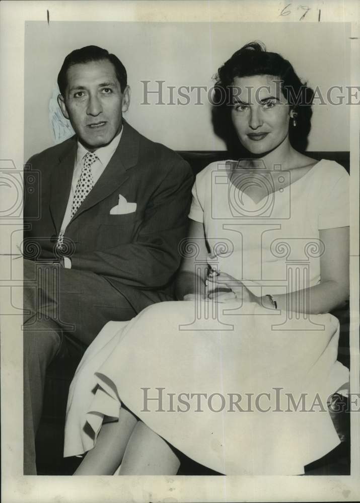 Load image into Gallery viewer, 1956 Press Photo Jose Guillermo Zavala Ortiz and Wife, of Argentina - noc42145
