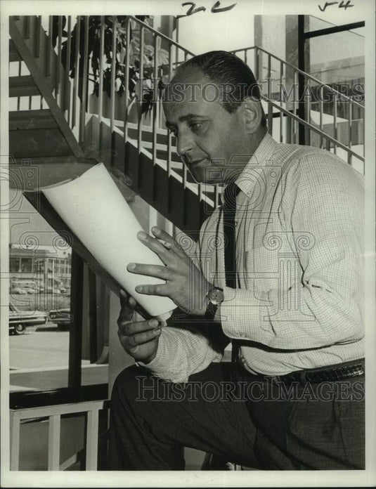 1967 Press Photo Peter Zeisler, Saturnine managing director - noc42184