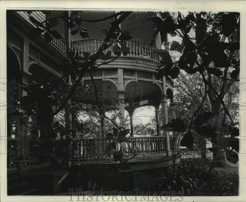 1963 Press Photo Circular, Two-Story Porch on Baldwin Wood Property - noc42528