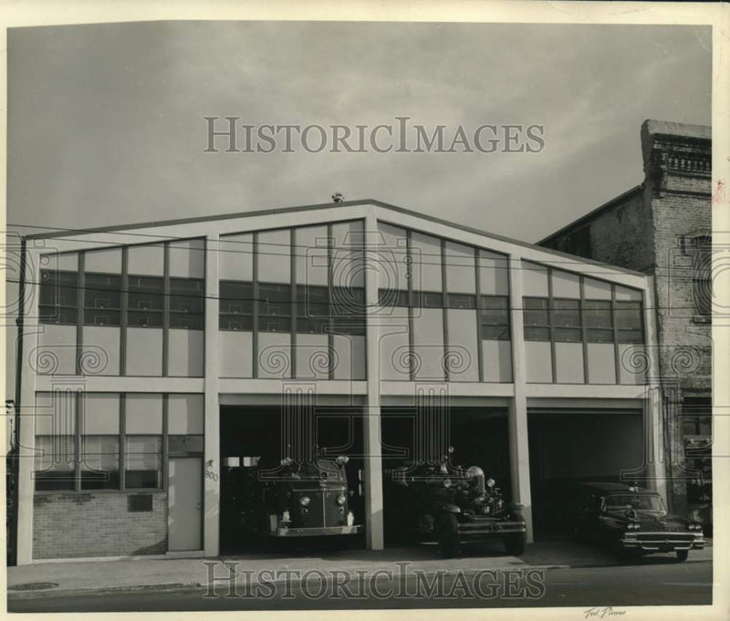 Load image into Gallery viewer, 1960 Press Photo New Orleans Fire Station at 800 N. Rampart - noc43803

