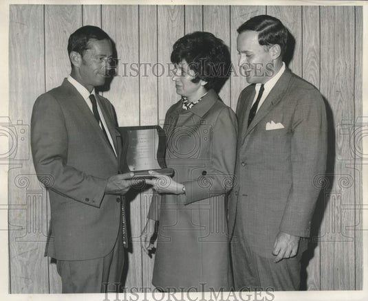 1969 Press Photo Jewish Welfare Fund's Harold Salmon with other members