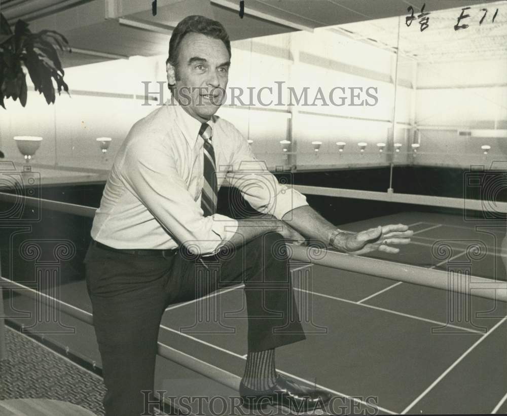 1981 Press Photo Rivercenter Tennis Club - Vic Seixas, Director - noc44640- Historic Images