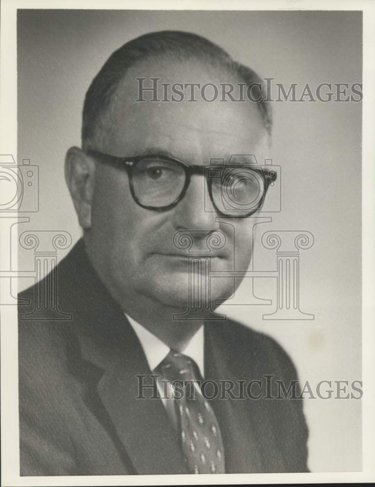 1960 Press Photo Olin Mathieson Chemical sales development Vernon Woodside
