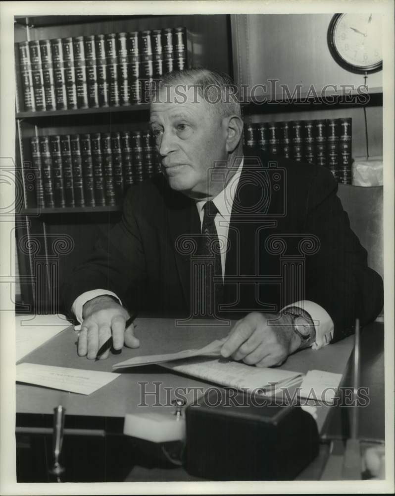 1960 Press Photo Judge Louis H. Yarrut, New Orleans, Louisiana - noc47457