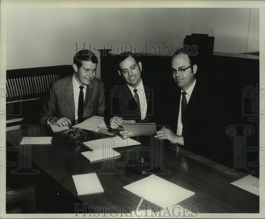 1969 Press Photo Delegates prepare for March of Dimes event at Fontainebleau