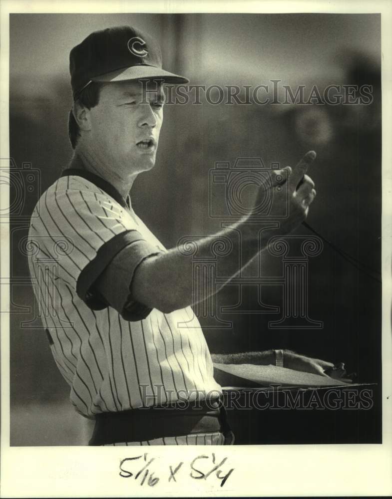 1984 Press Photo Chicago Cubs Scout Earl winn at Privateer Park in New Orleans- Historic Images