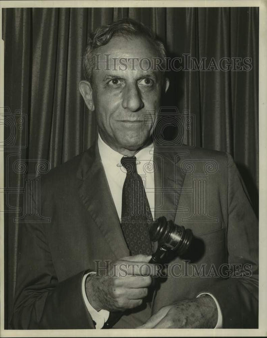 1968 Press Photo John Singreen, President of Warren Easton High School Reunion