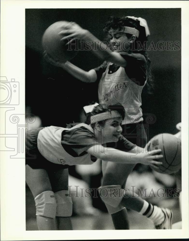 1989 Press Photo Girls Play Basketball - noc49207- Historic Images