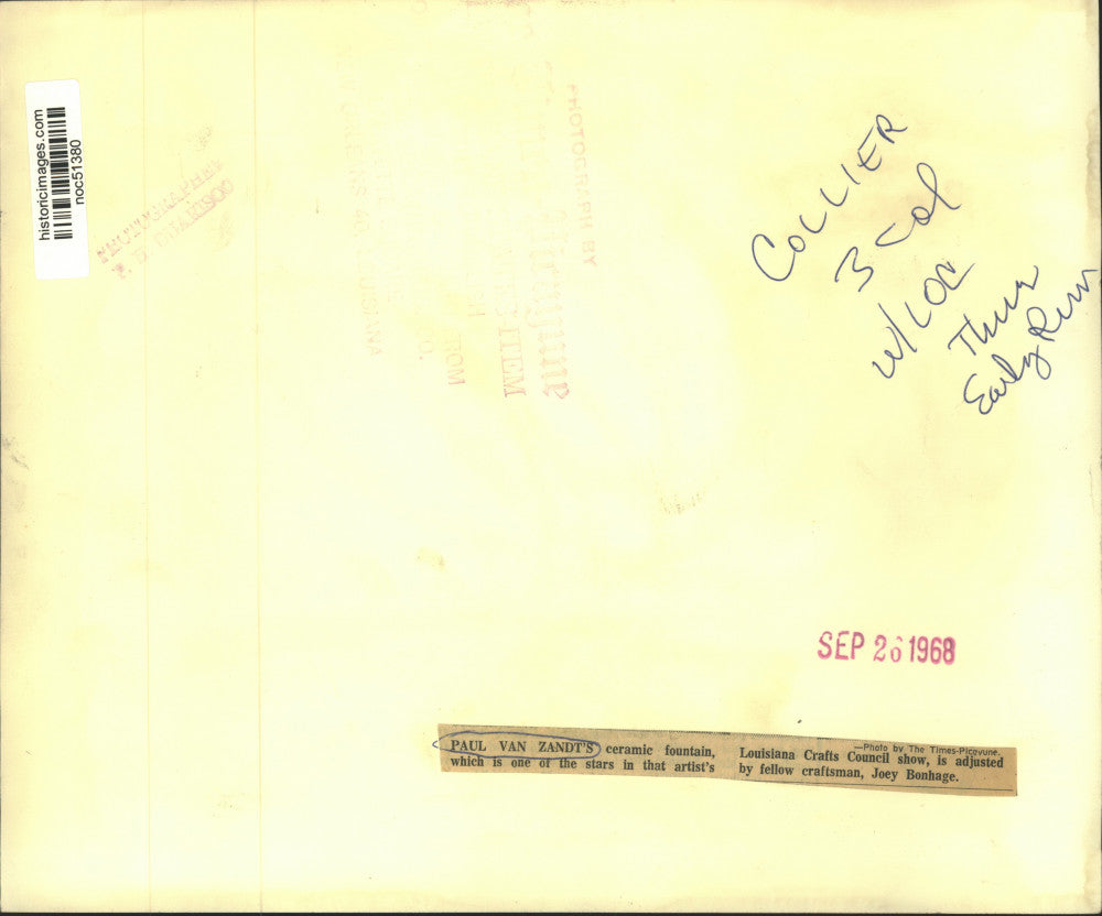 1968 Press Photo Ceramic Fountain By Paul Van Zandt, Adjusted By Joey Bonhage