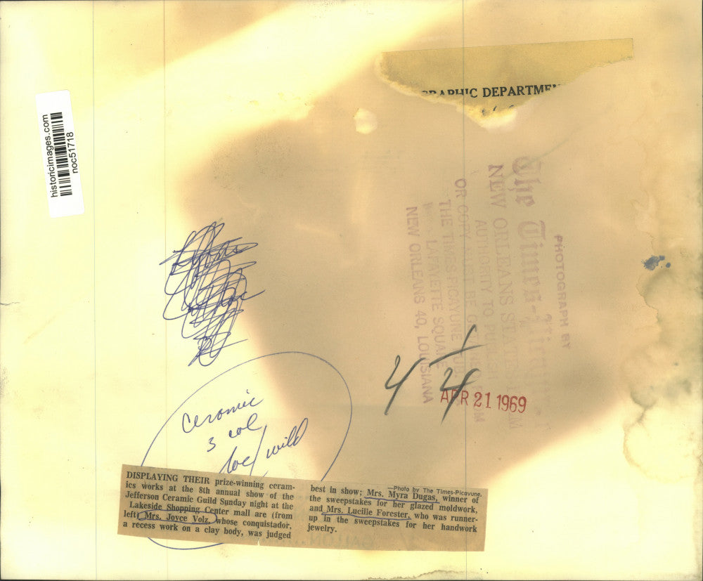 1969 Press Photo Jefferson Ceramic Guild winners in the annual show. - noc51718