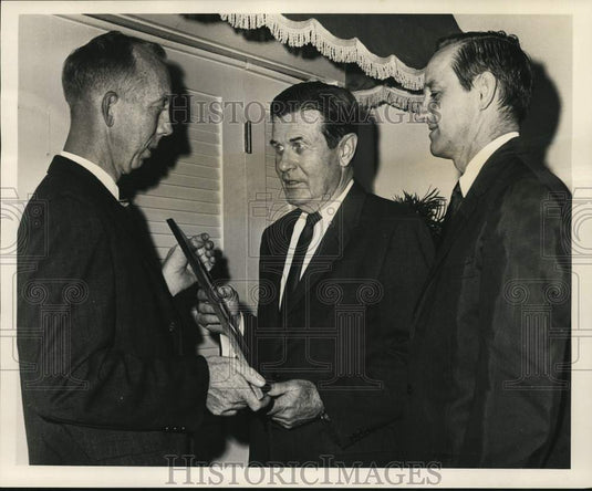 1967 Press Photo TV Business School Alumni at Masson's. - noc53344